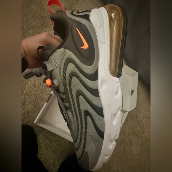 Nike Air Max React 270 ENG, Men’s Size 10, Grey - Picture 3 of 6